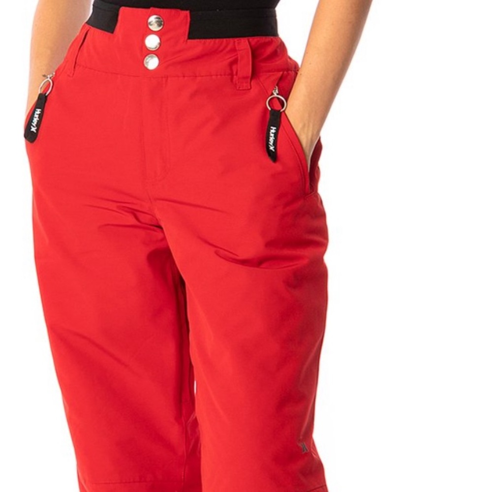 Women’s ski/snowboard pants size Medium. NWT.